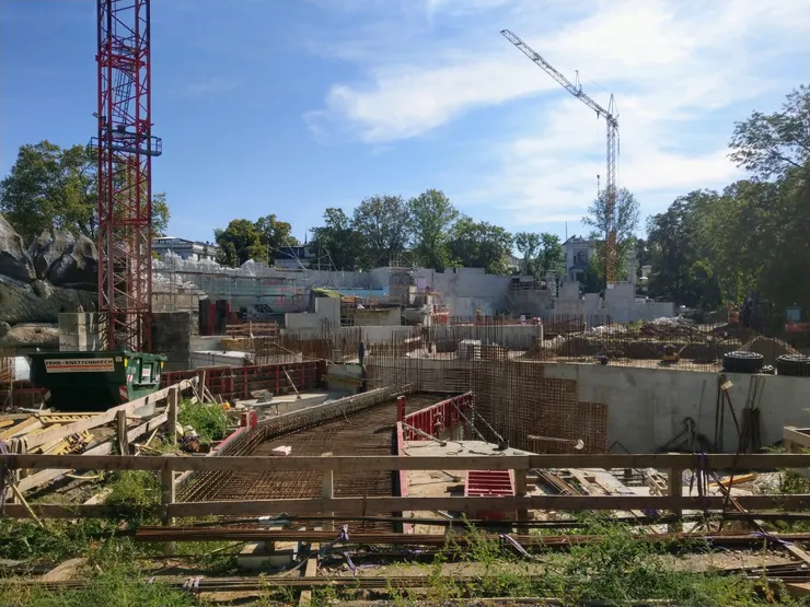 正在新建的海洋動物表演區（全民督工？