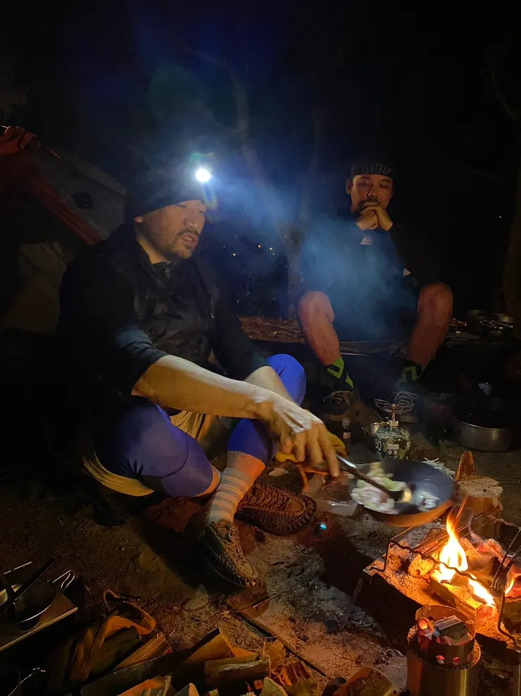 友人應該是在想，到底可以吃了沒？