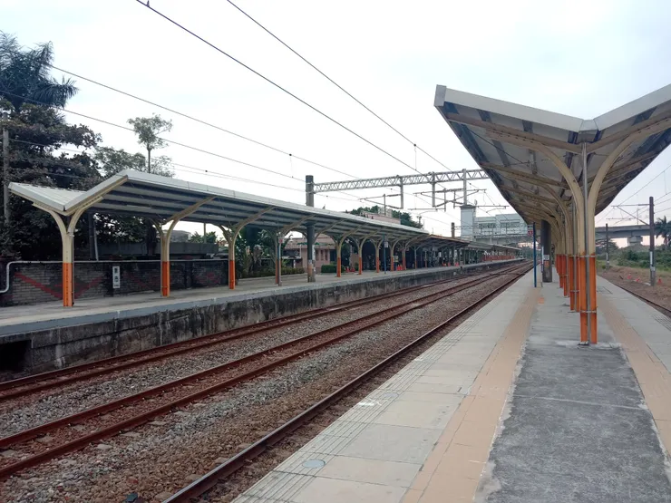 嘉義排骨便當 隆田老莒 新市站陽光