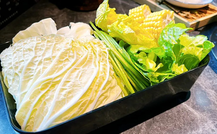 桃園青埔美食【怎麻辣頂級鴛鴦火鍋】麻辣鍋推薦