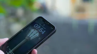 《手機螢幕上的指紋》