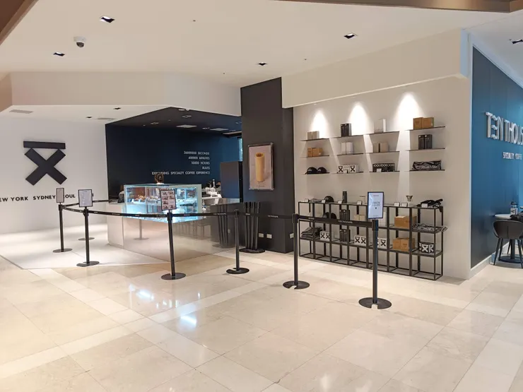 曾在新光三越A8一樓設立快閃店