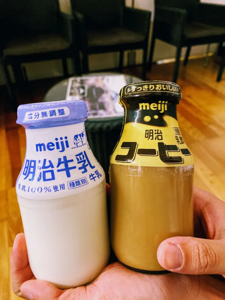 泡湯後當然要來一瓶牛奶才叫做泡湯阿