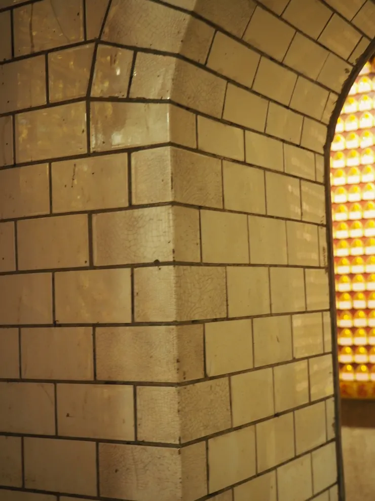 圖10-日治時期建置而成轉角無接縫的磁磚