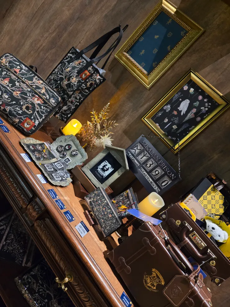 裡面氣氛滿點讓你的荷包可能失血