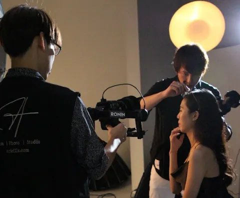 拍攝時的交流-艾妃拉影像 Airfeilla Studio