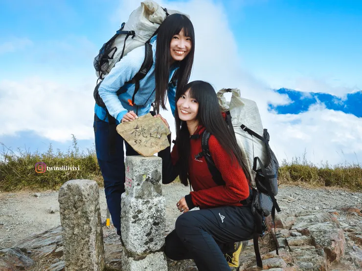 桃山登頂後的360度環景