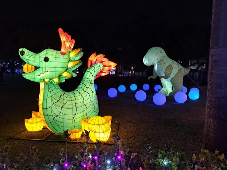 青龍帶財隆隆來