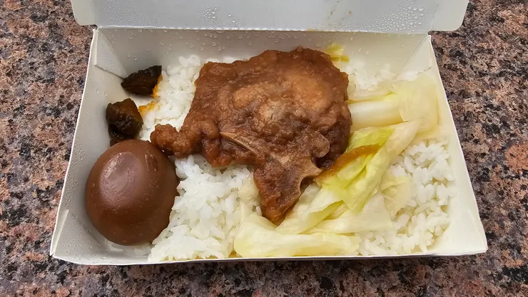 台鐵60元便當!便宜又好吃!