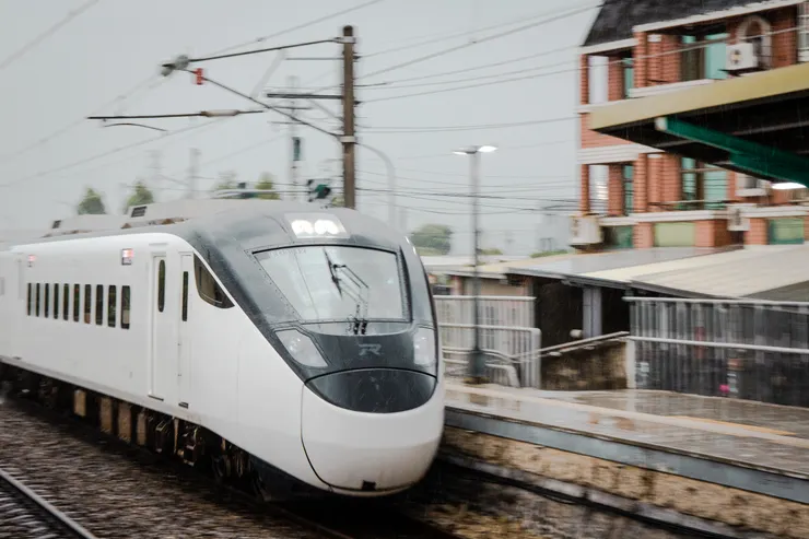 非區間型列車，將會快速通過永靖車站