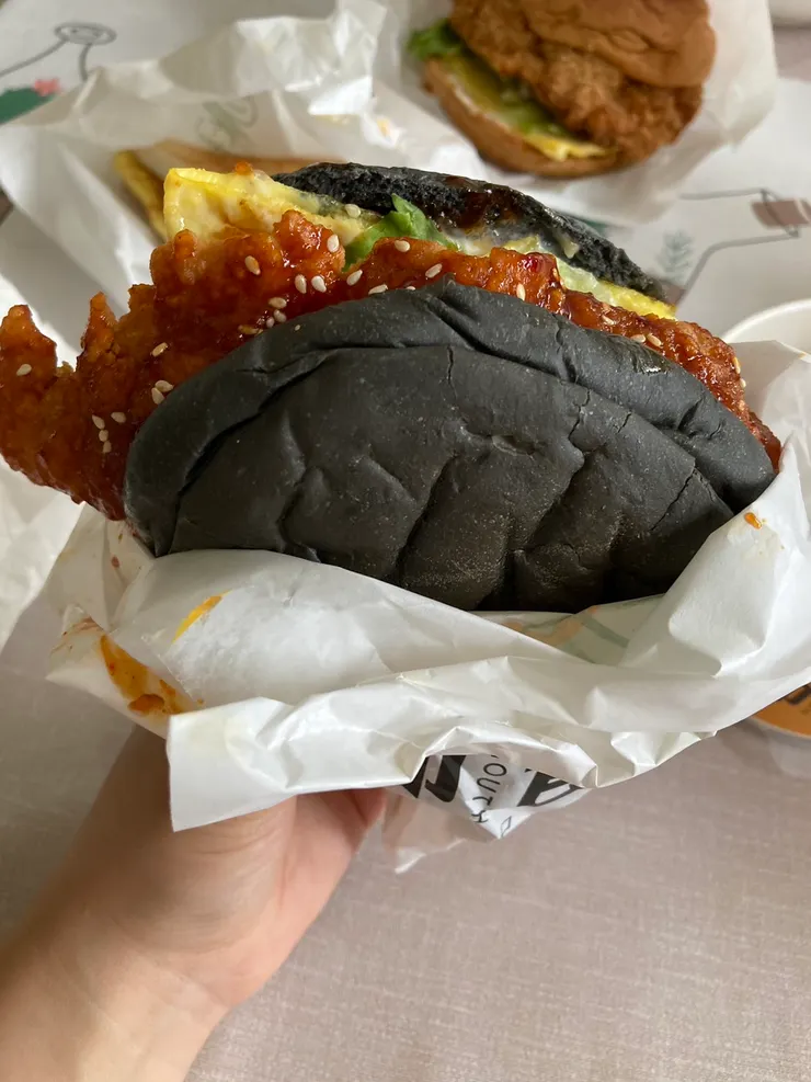 韓式歐霸雞腿堡