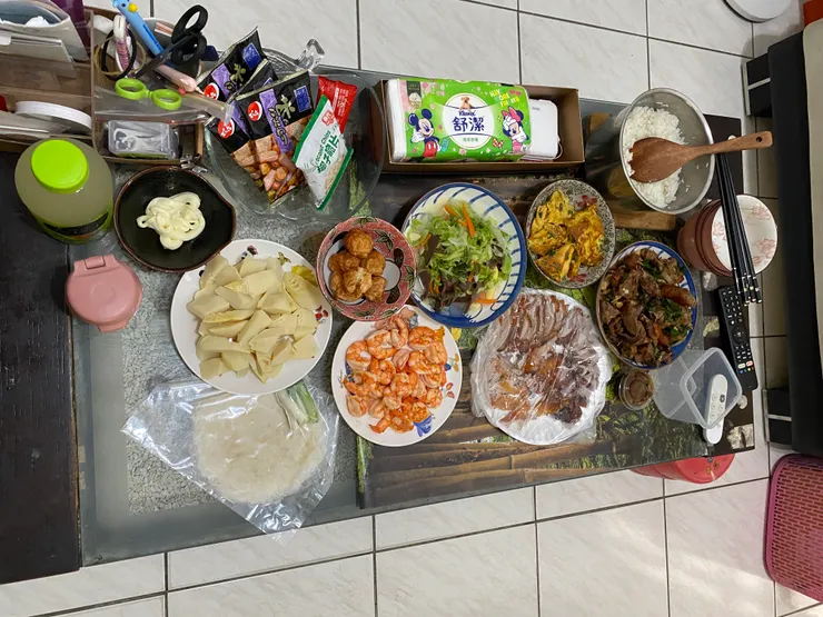 友人說隨便吃，卻是三人的豐盛饗宴