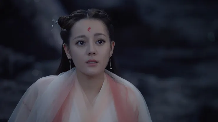 鳳九初次被東華所救