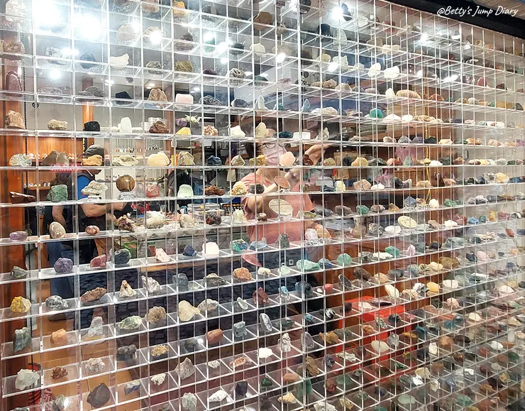 ▲新北鶯歌陶瓷老街/圖片來源：Betty's Jump Diary