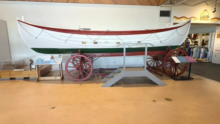 利用馬車車架建構成可以快速出勤的救生船