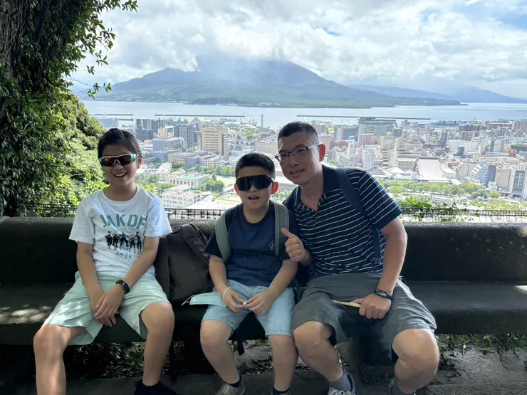 與櫻島火山合照