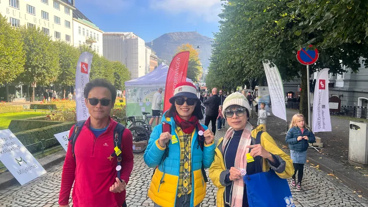 紀念品胸章和鑰匙圈