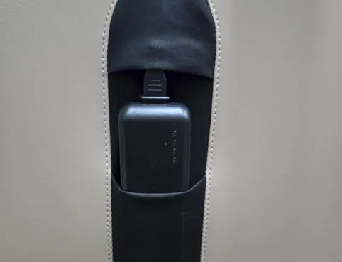 行動電池的無線設計,不受線材束縛。