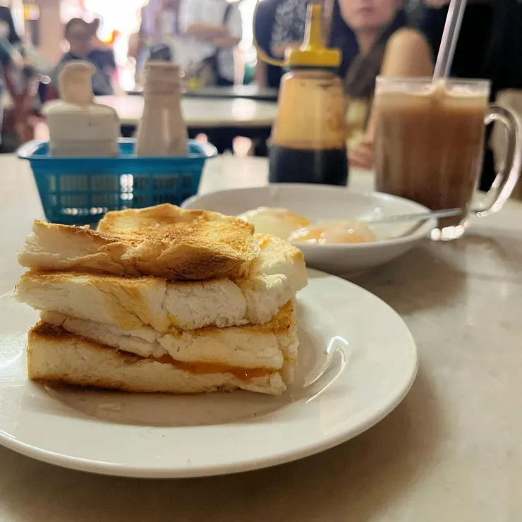 咖椰奶油吐司 S$ 1.4 | 半熟蛋 S$ 1.4 | 冰美祿 S$ 1.3