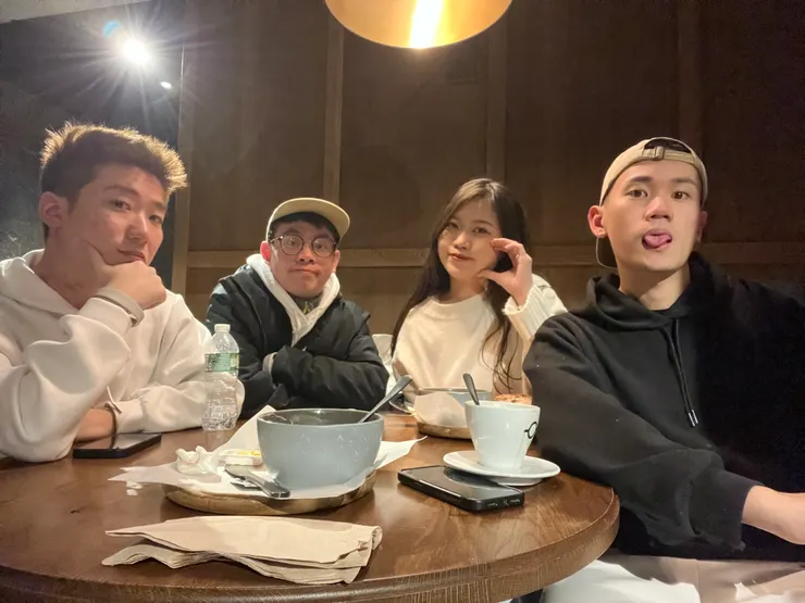 泡完溫泉大家一起享用美食