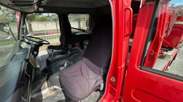 萩中公園消防車（可以入內乘坐）