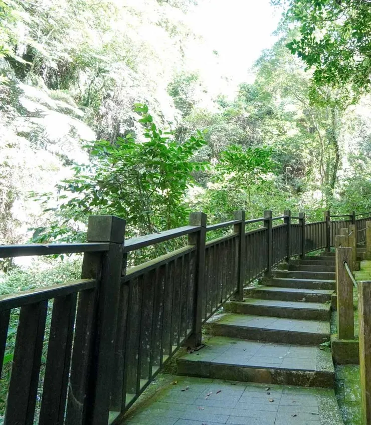 比較現代化的獅頭步道