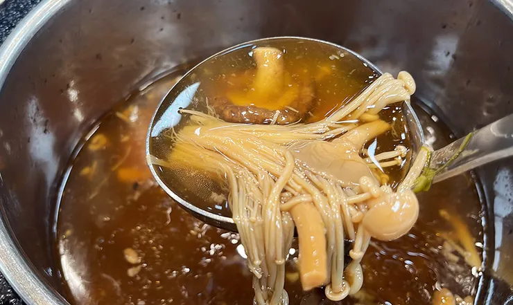 桃園吃到飽推薦│饗厚牛排桃園店:百元預算爽吃百道料理自助吧!