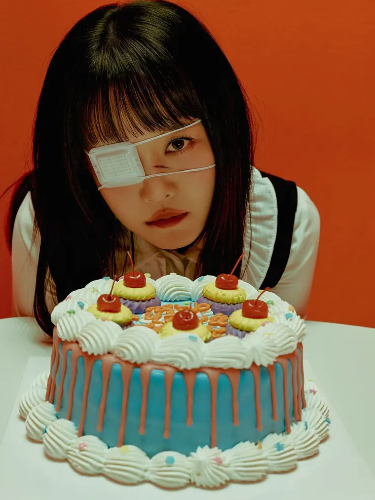 來源：younha_holic @IG