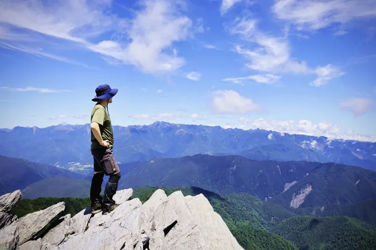▲10:20登頂中央尖山，完登北一段八座百岳。