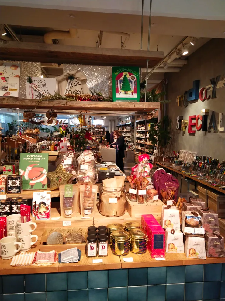 推出應景的耶誕商品