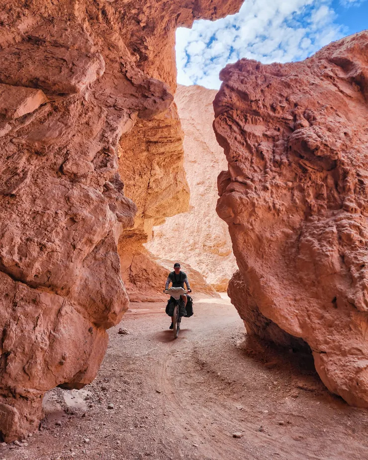 照片取自Dimitri的FB