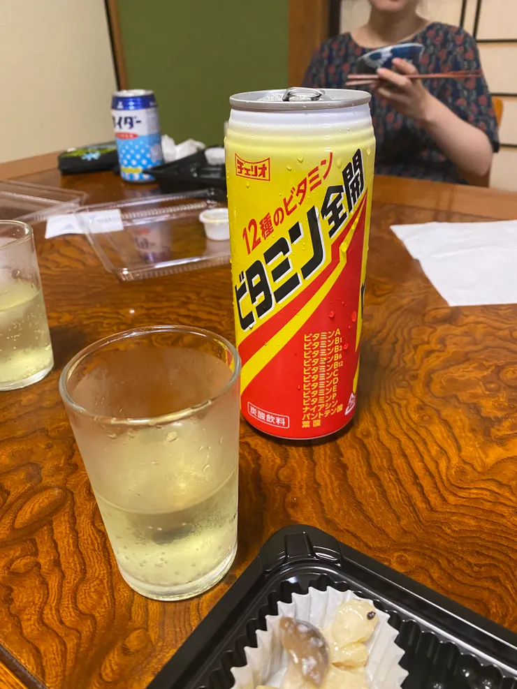 喝起來就是加大版的維他露P