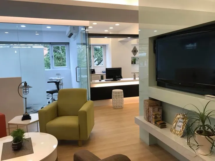 渥爾牙醫診所,打造自信笑容!專利Cap-Lock固定修復系統、專業植牙、全口重建與牙齒貼片(美白貼片)的首選!