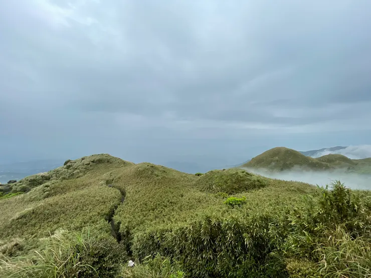 七星山東峰一隅