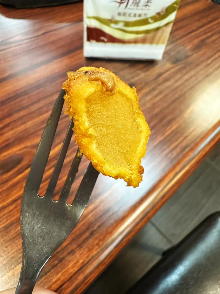 這個有地瓜香、帶嚼勁的QQ球也好吃