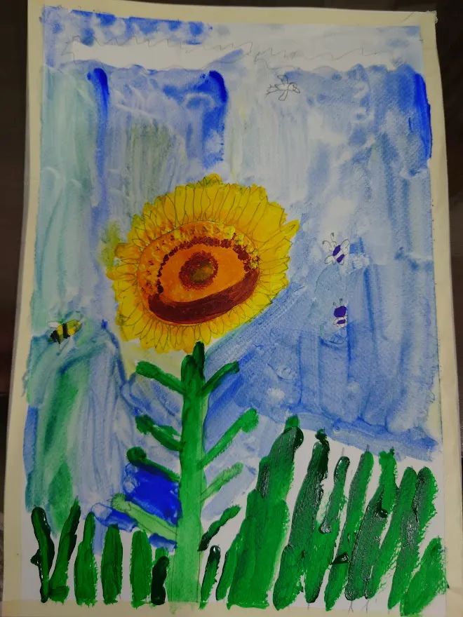 在花的週圍,稍為看出有試著畫出漸層深淺顏色,但當有努力空間。