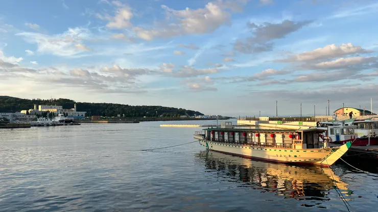 實在是太像畫作的場景。