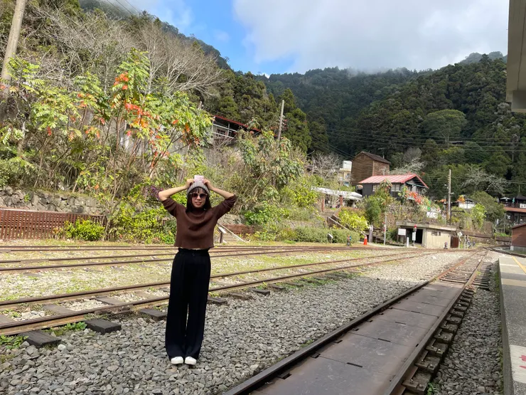 / 奮起湖車站來張留念！ /