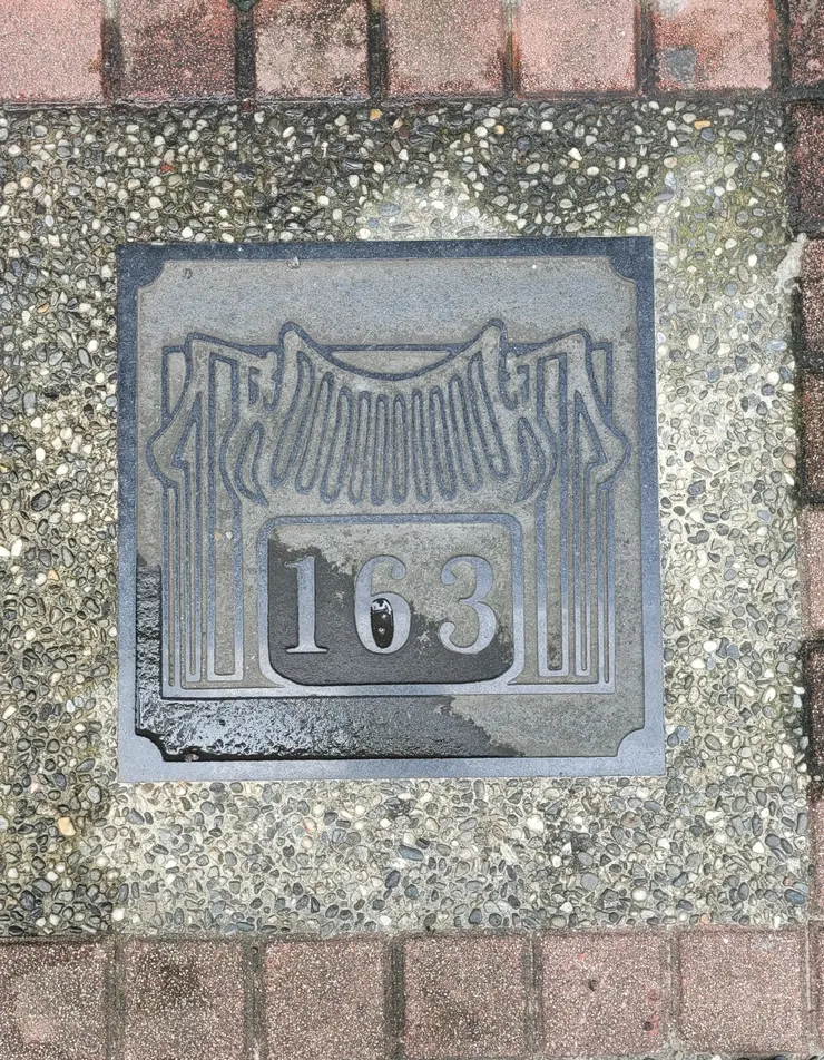 圖文不符-台灣水溝蓋