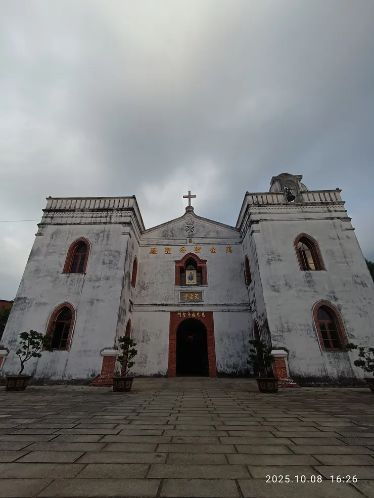 萬金聖殿苦淹留