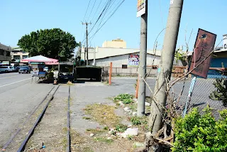 市場附近的路段(溪湖へ)