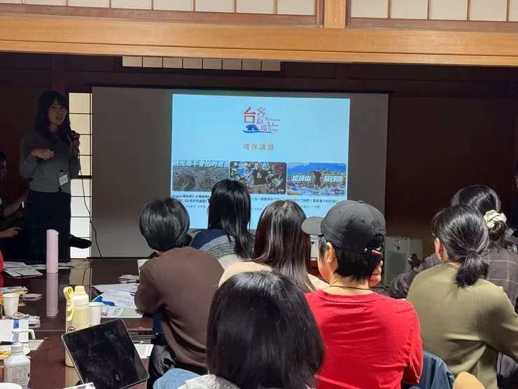 已經認清我們就是少數人的第三期...老實說這期成員在人生實踐的層次上已經太厲害了...跟第二期相比又是不同層面的厲害