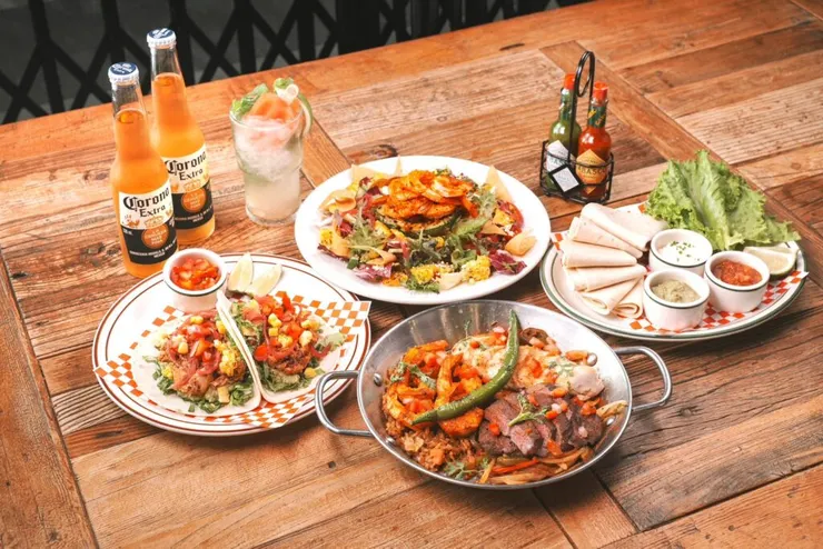 ▲樂子the Diner今夏推出「美墨嘉年華」系列料理,融合墨西哥風味與美式食材,搭配多層次配料與濃郁醬料,即日起至9/14(四)全台門市開賣。