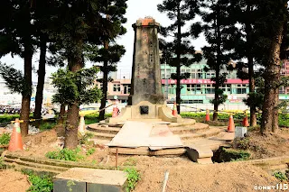 蔣介石銅像的基座很大部分為日本時代原物