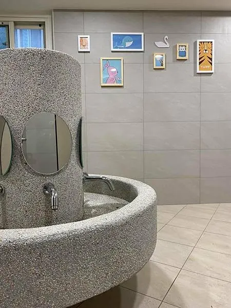 教小朋友如廁、洗手等衛生習慣