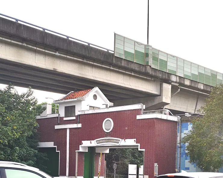 基隆河九號水門(濱江疏散門)