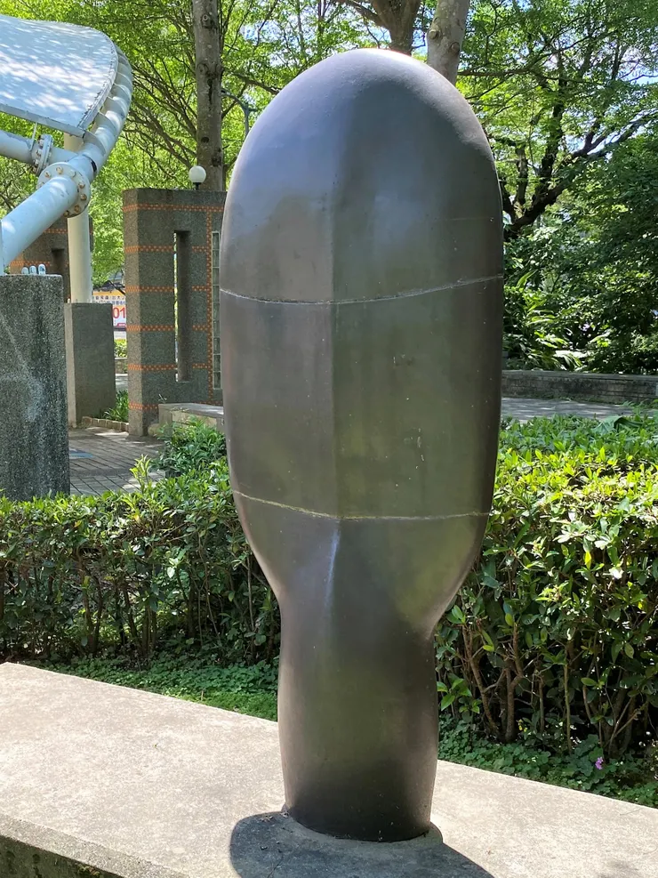 巴圖形石器放大模型