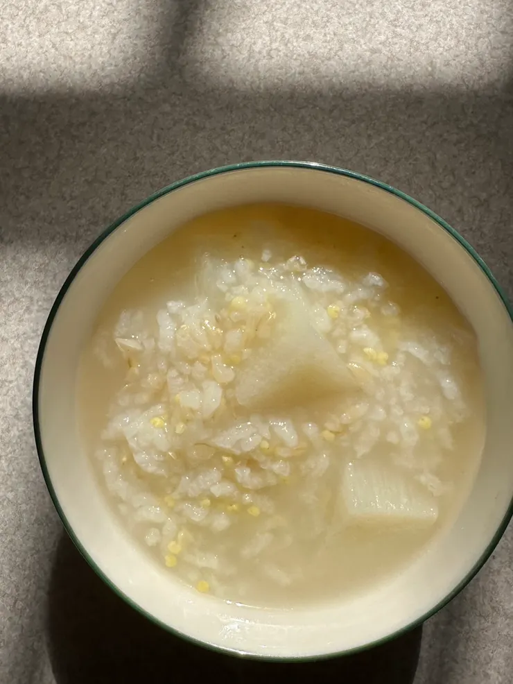 熱熱的粥，不僅暖胃也暖心