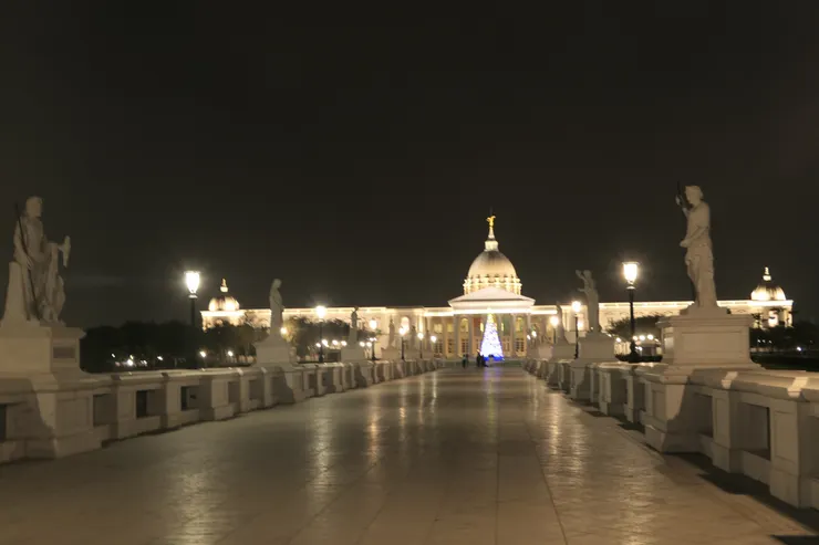 奧林帕斯橋夜晚