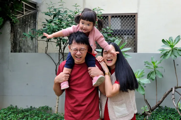 【照例大年初一早上在院子拍合照。】